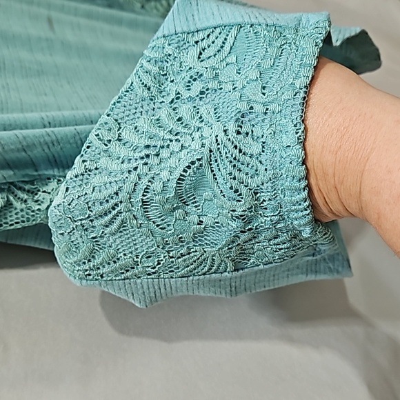 Tru Self, Aqua Top, Lace, Sz LG, Rayon, Stretch - Picture 6 of 15